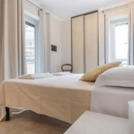 Let's Go To Alojamento de Acomodação e Pequeno-almoço Roma